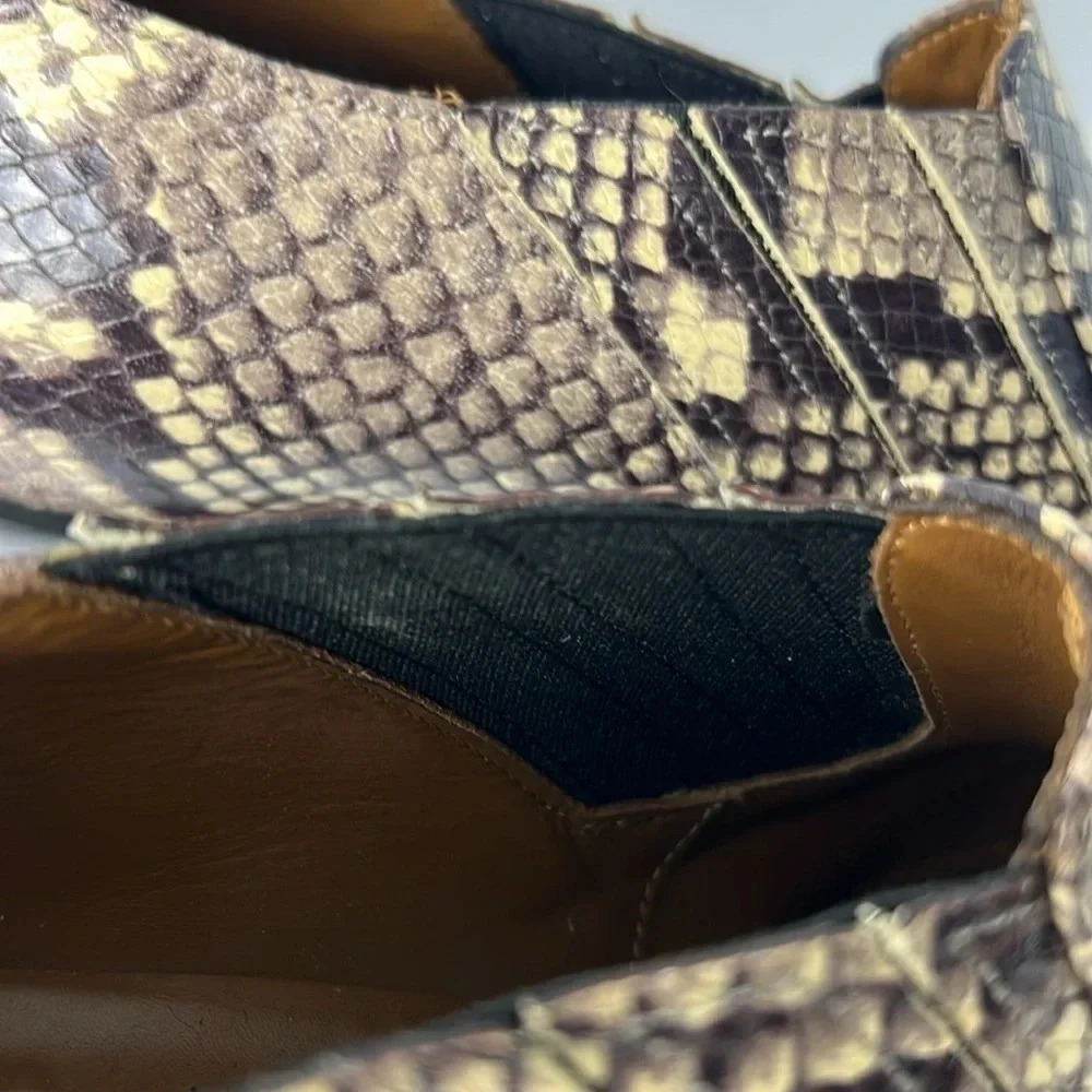 & Other Stories Snakeskin Pointed Toe Ankle Chelsea Bootie Stacked Heel Size 7 - Picture 11 of 13